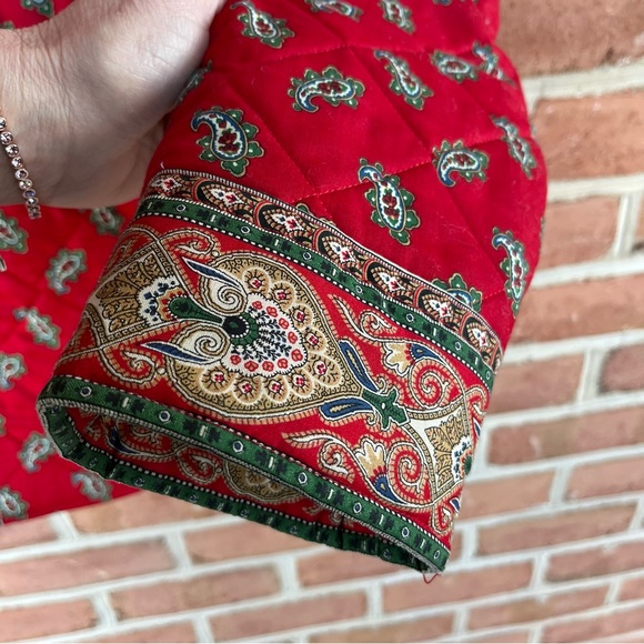 Red Vera Bradley button down jacket excellent condition. Size medium - Picture 4 of 11